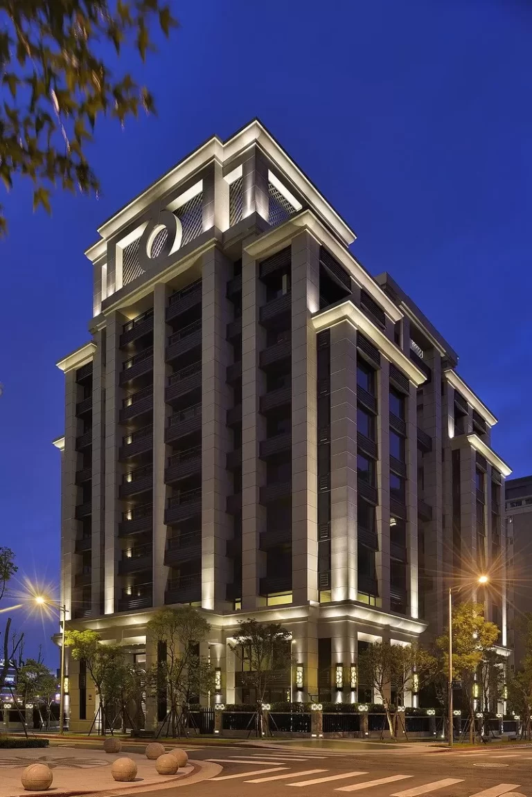 Outdoor building