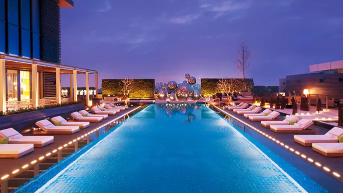 Swimming pool